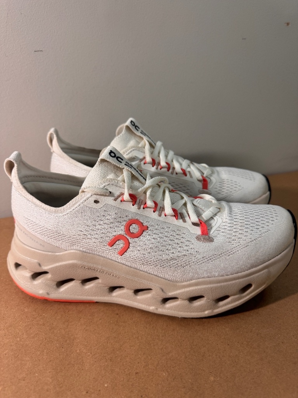 On Cloudsurfer Max Women’s Size 9 White Coral Running Shoes Sneakers